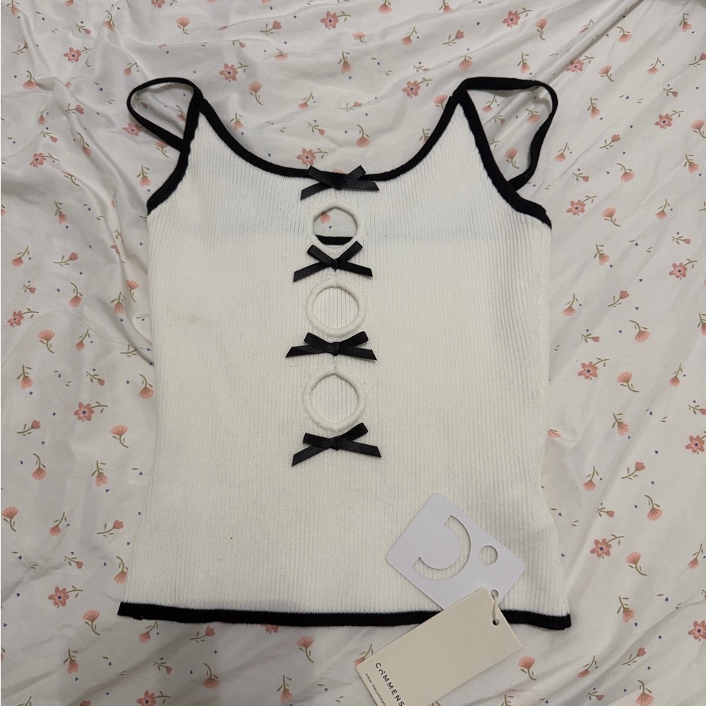 Commense Ivory Tank with Black Edge